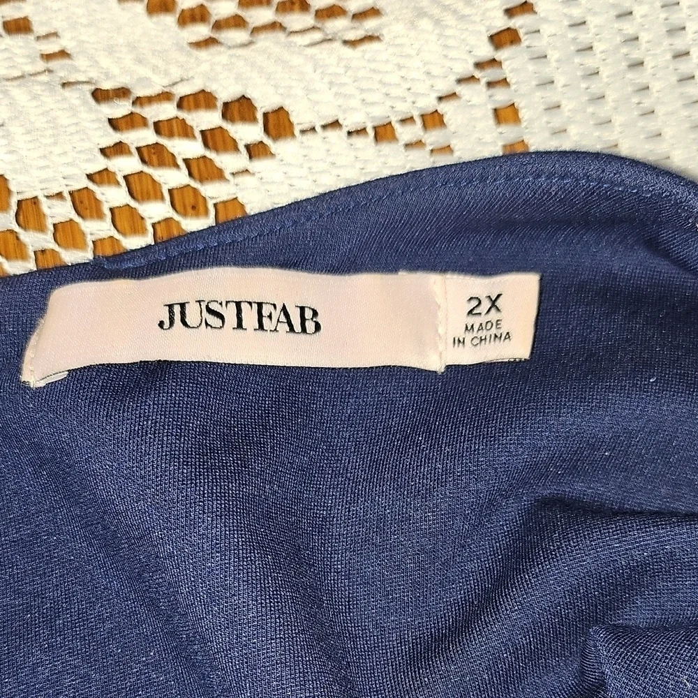 JustFab Navy Blue And Maroon Sleeveless Dress - Picture 8 of 11